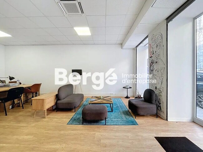 Plus de détails pour Local commercial à vendre