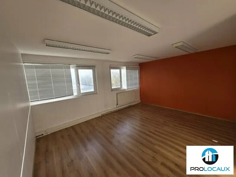 Bureau dans Amiens à louer - Photo intérieure – Image 3 sur 11