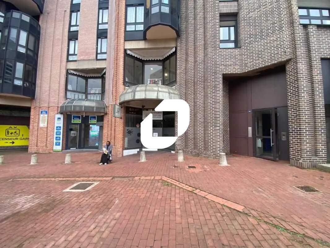 11 Grand'Place - Place Du General De Gaulle, Cergy à vendre Photo de l’immeuble– Image 1 sur 7