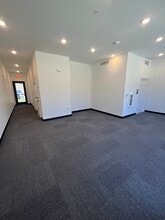 6101-6123 Nieman Road, Shawnee, KS à louer Photo intérieure– Image 2 sur 3