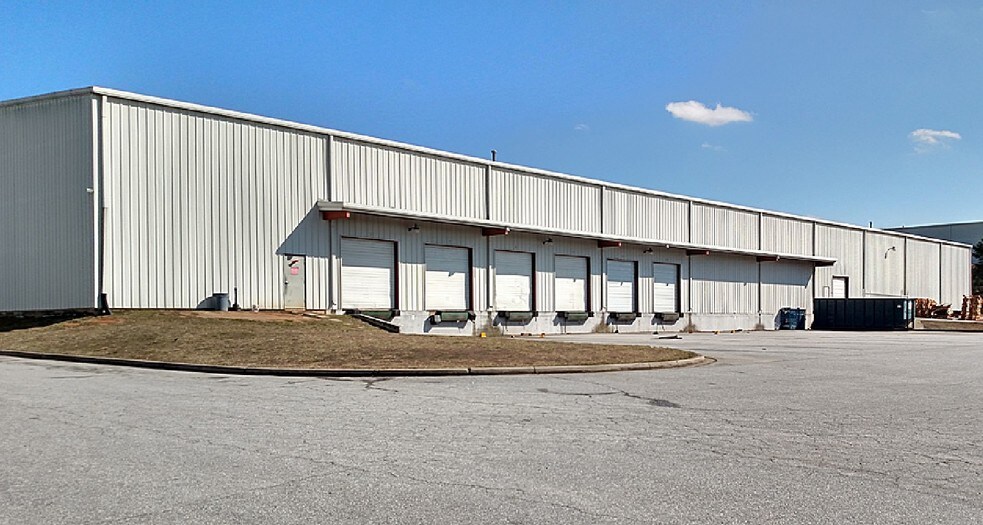 710 Duncan Reidville Rd, Duncan, SC à louer - Photo de l’immeuble – Image 2 sur 7