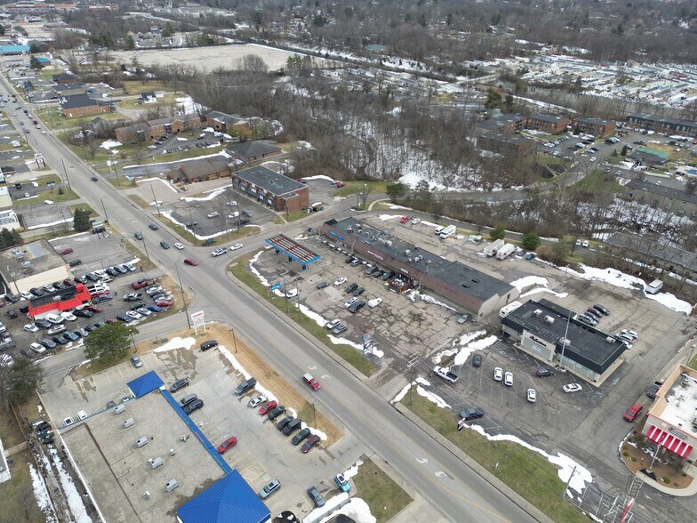 910 Business 28, Milford, OH à louer - Photo de l’immeuble – Image 2 sur 13
