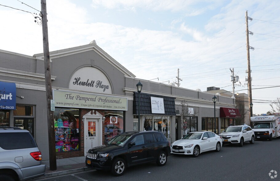 16-28 Franklin Ave, Hewlett, NY à louer - Photo de l’immeuble – Image 2 sur 6