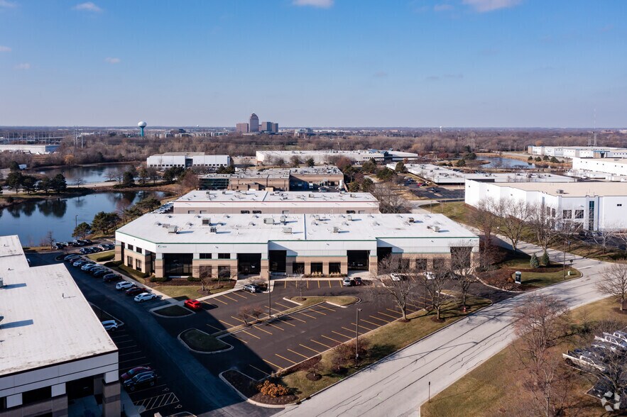 1400 N Michael Dr, Wood Dale, IL à louer - Photo de l’immeuble – Image 2 sur 4