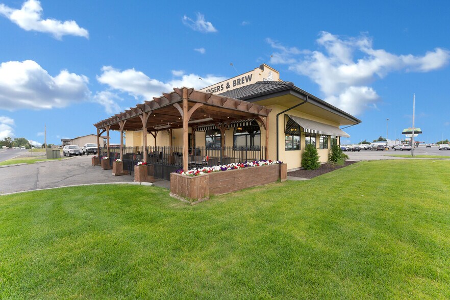12807 W 14th Ave, Airway Heights, WA à vendre - Photo de l’immeuble – Image 2 sur 2