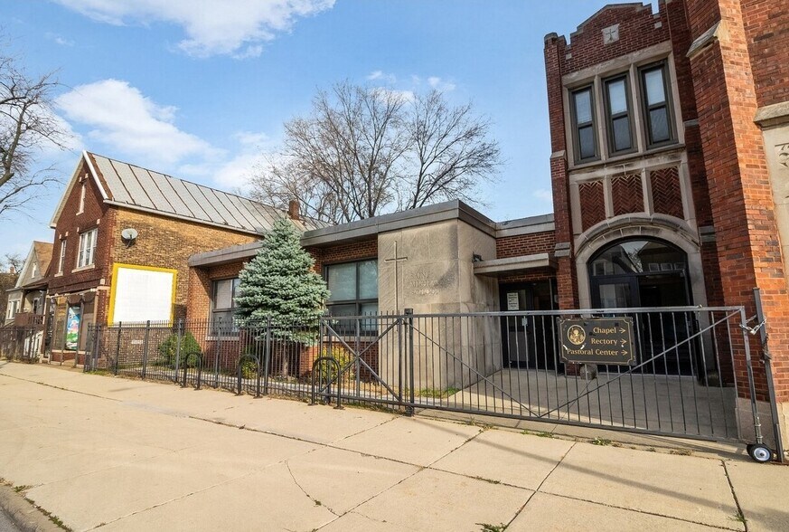 8209 S South Shore Dr, Chicago, IL à vendre - Photo principale – Image 1 sur 2