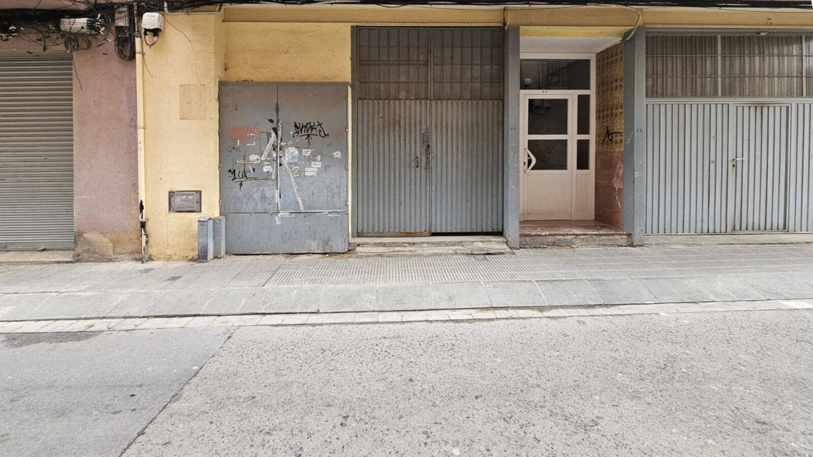 El Vendrell, TAR 43700 - Lot - - - Photo intérieure - Image 1 of 16