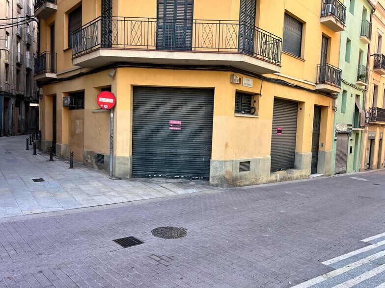 Immeuble residentiel dans Manresa, Barcelona à vendre - Photo de l’immeuble – Image 3 sur 5