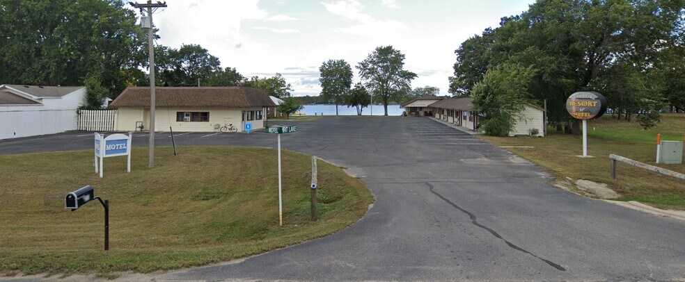 311 Aspen Ave SW, Menahga, MN à vendre - Photo principale – Image 1 sur 3