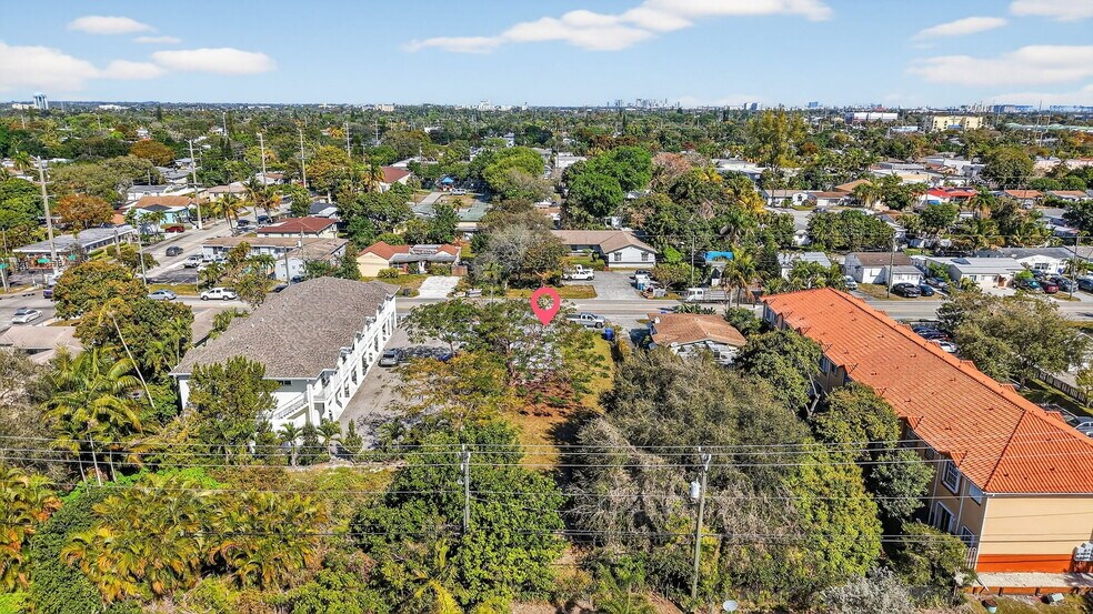 2322 Johnson St, Hollywood, FL à vendre - Photo de l’immeuble – Image 3 sur 13