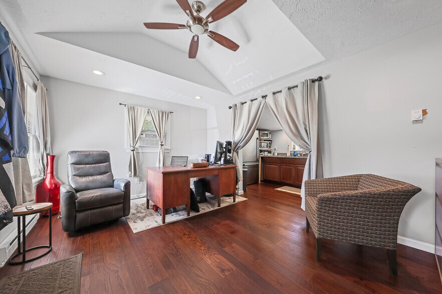 4371 Hickory Ridge Ave, Brunswick, OH à vendre - Photo de l’immeuble – Image 3 sur 50
