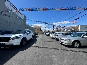 2754 Coney Island ave, Brooklyn, NY à louer Photo de l’immeuble– Image 1 sur 2