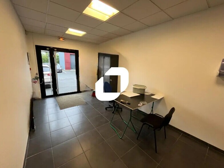 Local commercial dans Arras à louer - Photo de l’immeuble – Image 2 sur 10