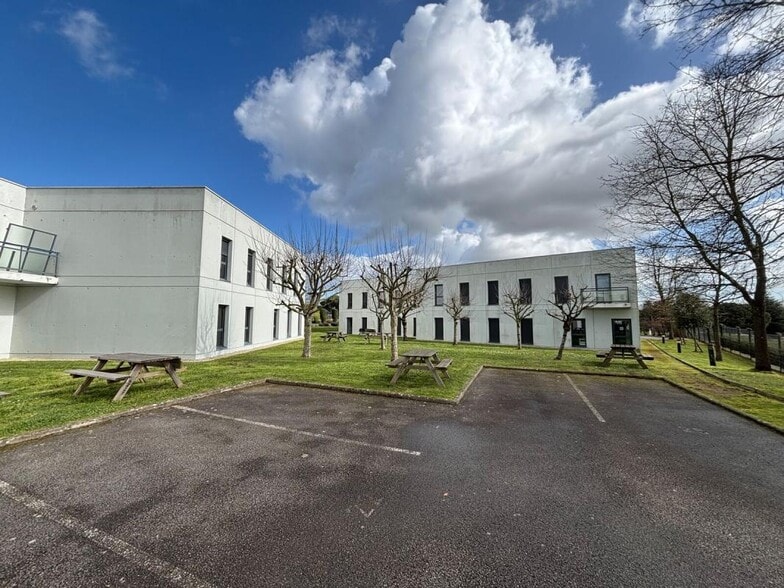 104 Rue Du Leinster, La Chapelle-sur-Erdre à louer - Photo de l’immeuble – Image 1 sur 8