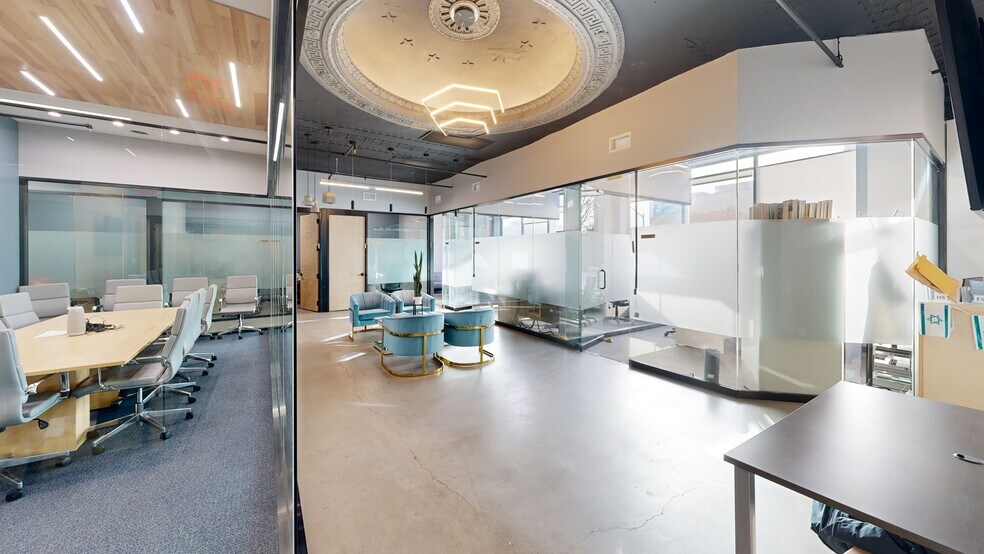 975A E 13th St, Brooklyn, NY à louer - Numérisation 3D Matterport – Image 2 sur 8