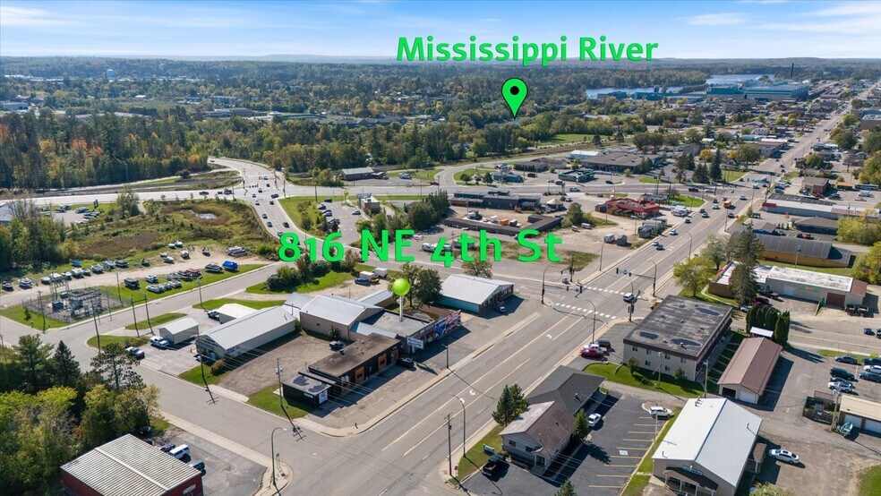 816 NW 4th St, Grand Rapids, MN à vendre - Photo de l’immeuble – Image 3 sur 77