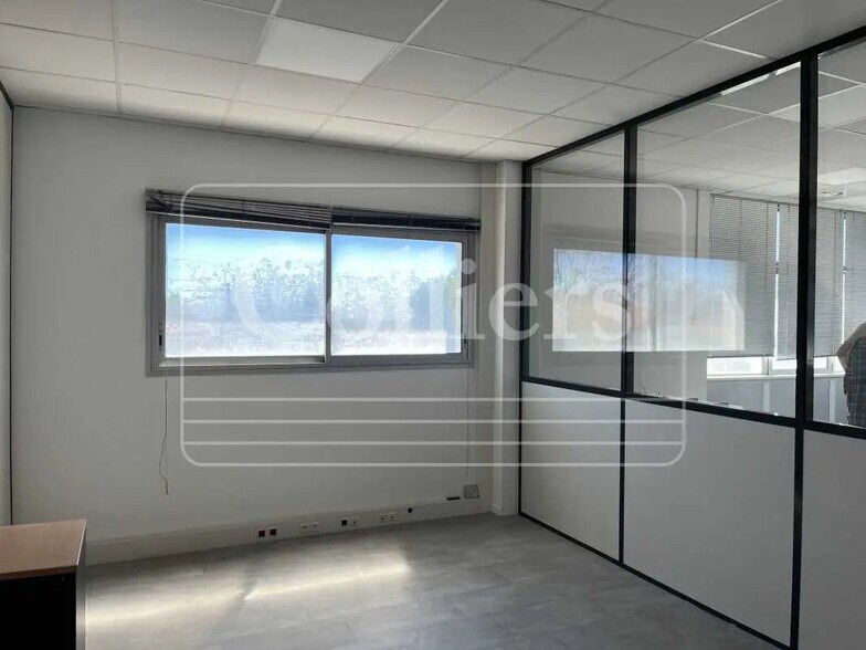Bureau dans Marseille à louer - Photo de l’immeuble – Image 2 sur 9