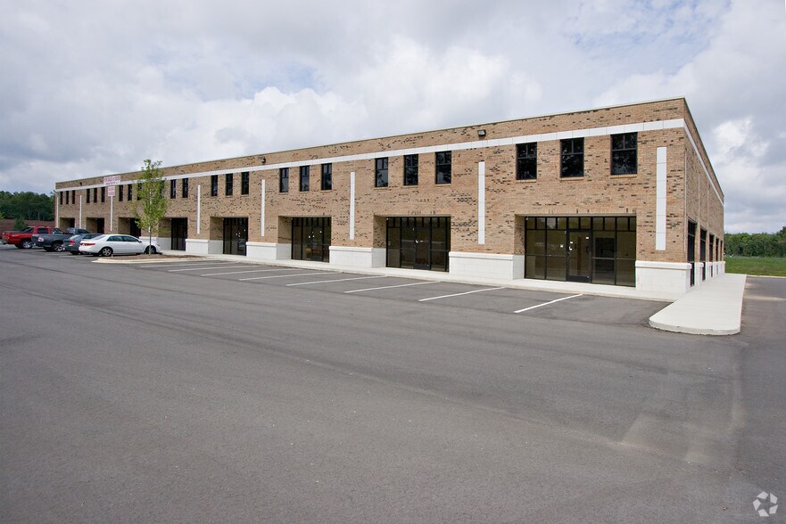 1000 Van Buren Ave, Indian Trail, NC à louer - Photo de l’immeuble – Image 2 sur 65