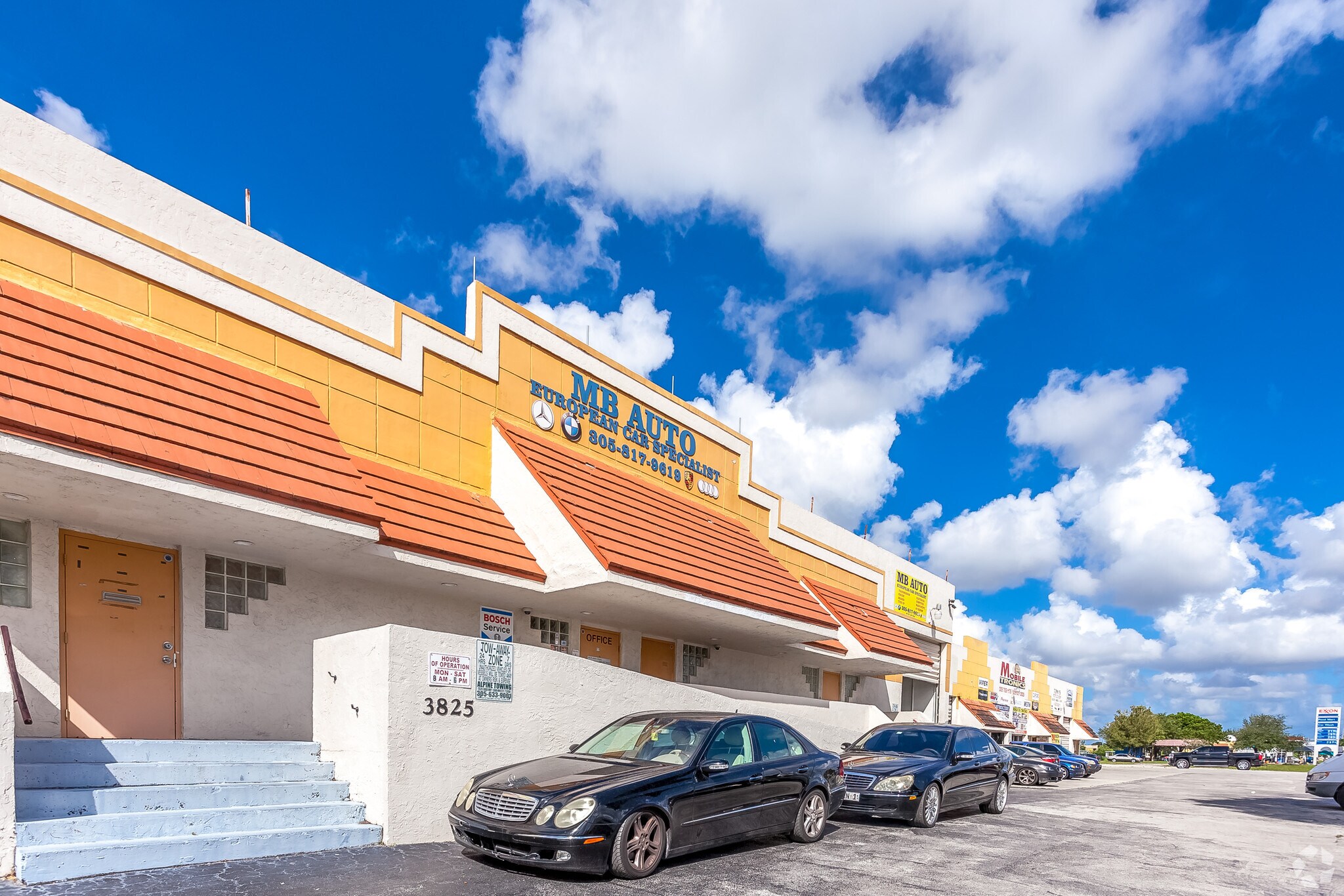 3821-3825 NW 135th St, Opa-locka, FL à louer Photo principale– Image 1 sur 11