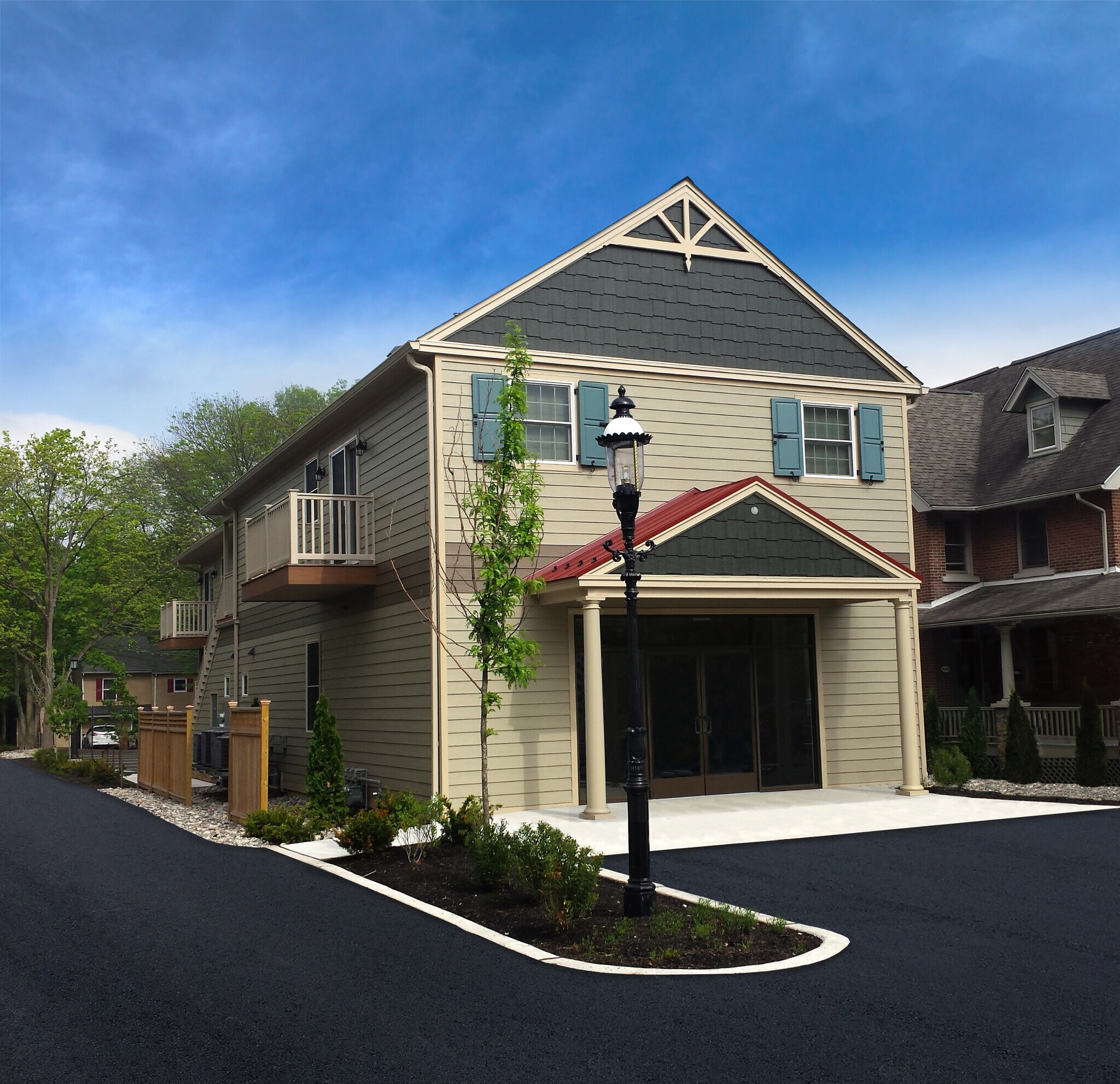 325 S Main St, Doylestown, PA à vendre Photo principale– Image 1 sur 12