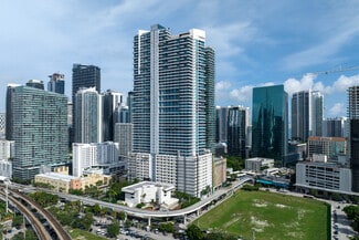 Plus de détails pour 40 SW 13th St, Miami, FL - Bureau à louer