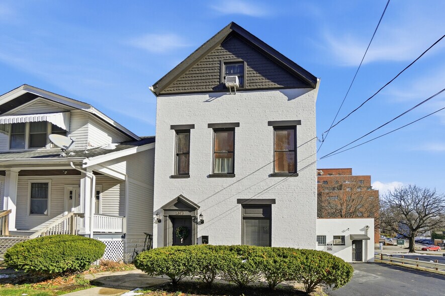 2337 Victory Pky, Cincinnati, OH à vendre - Photo de l’immeuble – Image 3 sur 49
