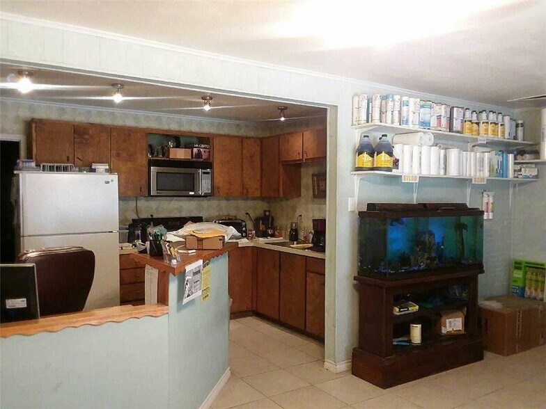1819 S Chestnut St, Lampasas, TX à vendre - Photo de l’immeuble – Image 3 sur 7