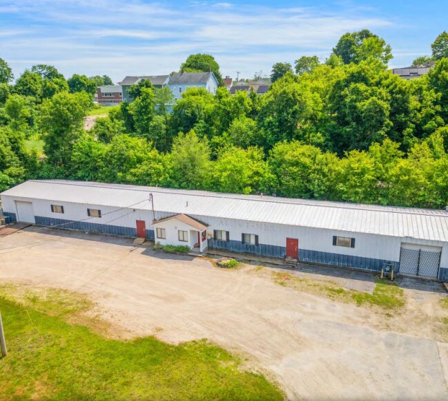 155 Chase Ave, Webster, MA à vendre - Photo principale – Image 1 sur 6
