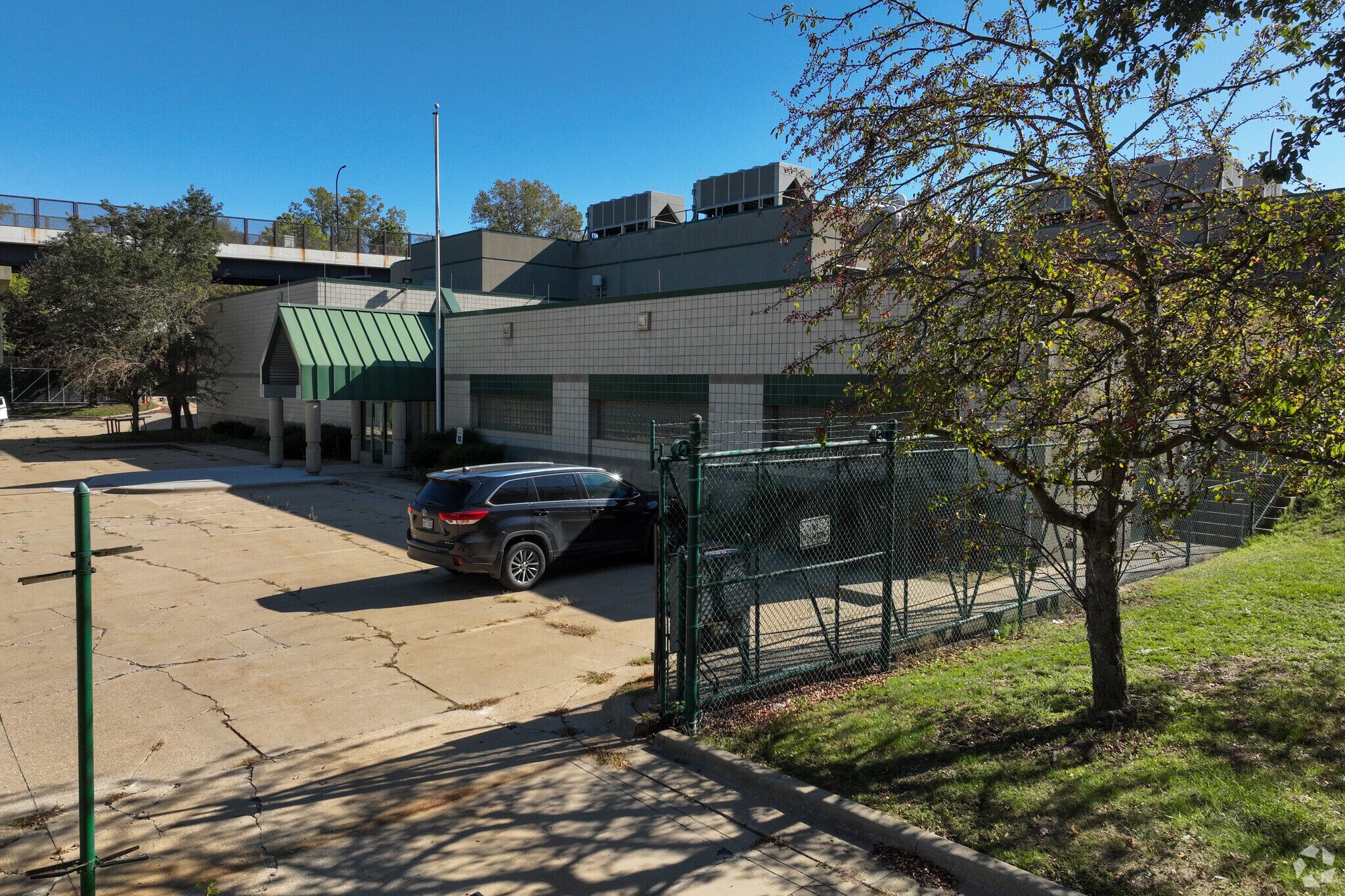 120 N Broadway St, Akron, OH à vendre Photo principale– Image 1 sur 5
