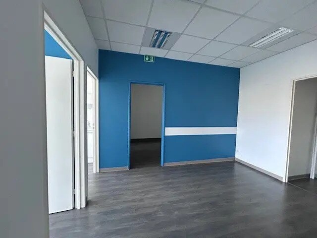 Local commercial dans Chalon-sur-Saône à louer - Photo de l’immeuble – Image 1 sur 4