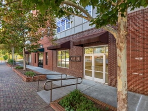 41-61 N Merrimon Ave, Asheville, NC à louer Photo intérieure– Image 2 sur 10