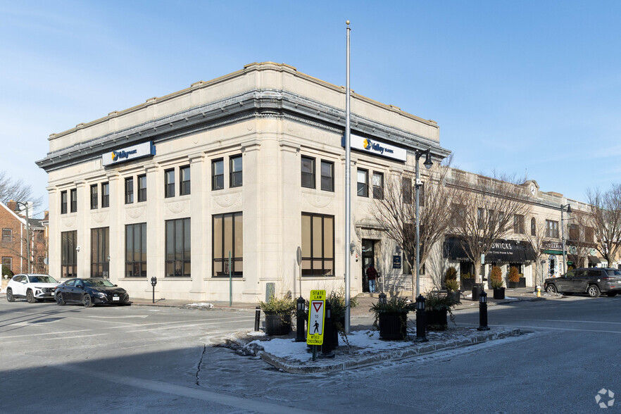 41-49 Front St, Rockville Centre, NY à louer - Photo principale – Image 1 sur 5