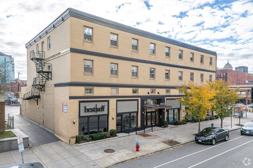 255 Delaware Ave, Buffalo, NY à louer - Photo de l’immeuble – Image 3 sur 19