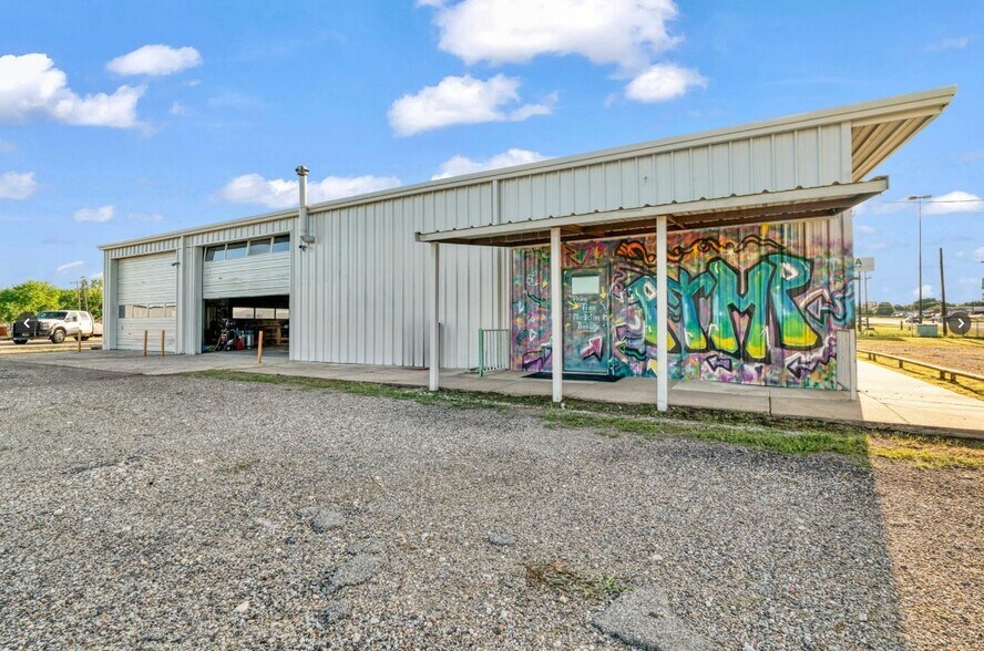 2210 US Highway 82 E, Clarksville, TX à vendre - Photo de l’immeuble – Image 2 sur 23