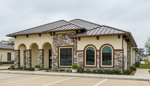 12807 Haynes Rd, Houston, TX à louer - Photo de l’immeuble – Image 2 sur 16