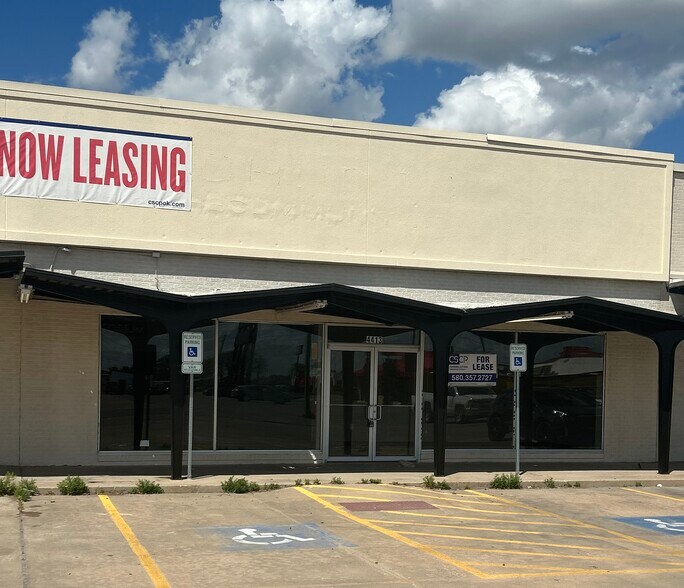 4413-4415 NW Cache Rd, Lawton, OK à louer - Photo de l’immeuble – Image 2 sur 5