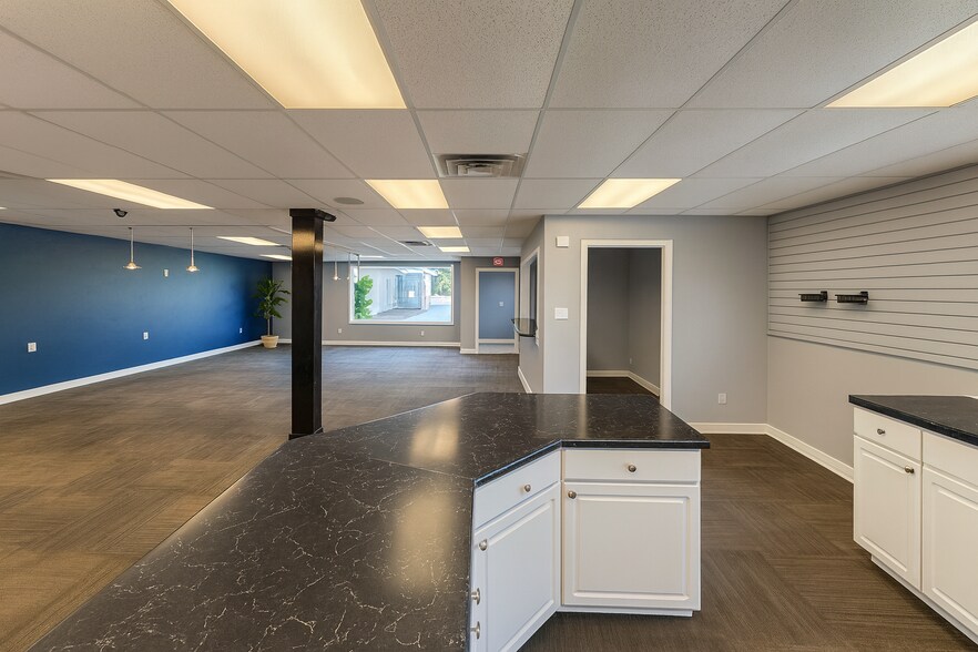 2257 Oneida St, Green Bay, WI à louer - Photo de l’immeuble – Image 2 sur 9