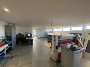 Local d’activités dans Boissy-l'Aillerie à louer Photo intérieure– Image 2 sur 8