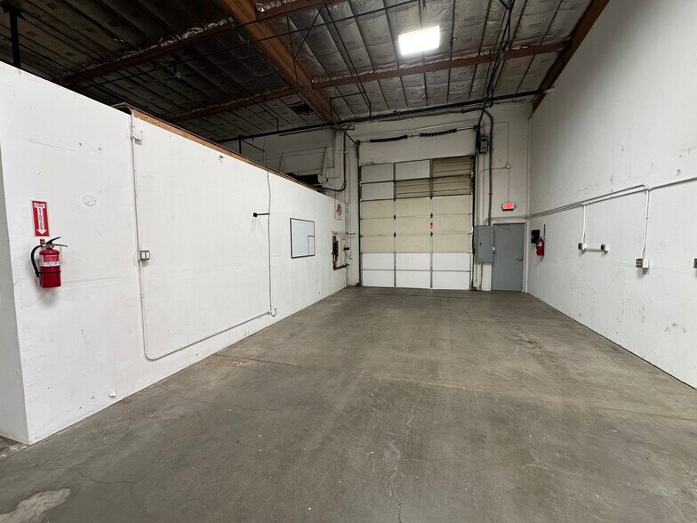 1625-1655 Linda Way, Sparks, NV à louer - Photo de l’immeuble – Image 3 sur 5