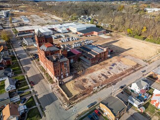 Plus de détails pour 3040 Jackson St, Dubuque, IA - Logement à vendre