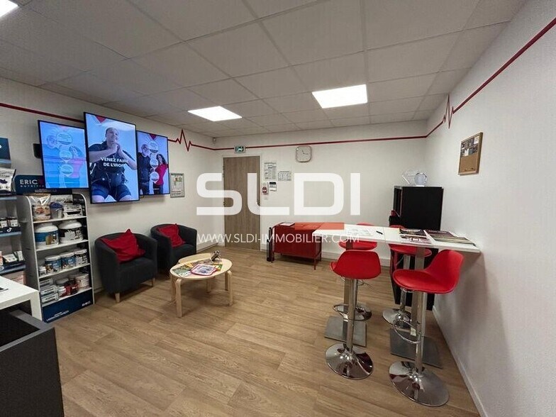 Bureau dans Genay à louer - Photo intérieure – Image 3 sur 9