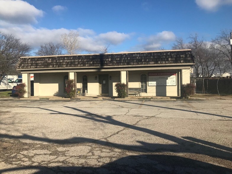 623 E Dallas Rd, Grapevine, TX à vendre - Photo de l’immeuble – Image 2 sur 16