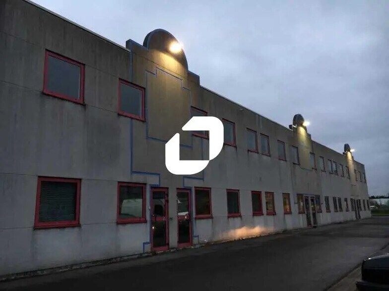 Bureau dans Éragny à louer - Photo de l’immeuble – Image 3 sur 4