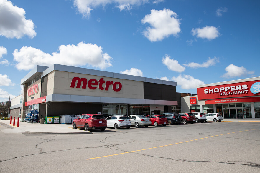 150 First St, Orangeville, ON à louer - Photo de l’immeuble – Image 1 sur 6