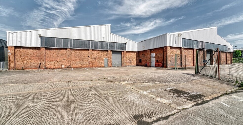Unit 8 Woodbury Ln, Worcester à louer - Photo de l’immeuble – Image 2 sur 2