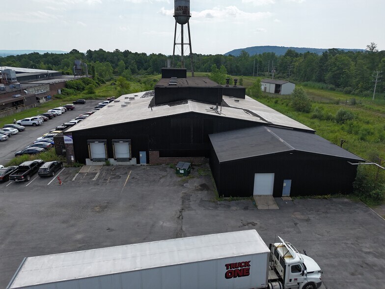 2200 Bleecker St, Utica, NY à louer - Photo de l’immeuble – Image 2 sur 16
