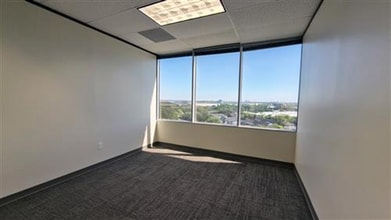 4400 NW Loop 410, San Antonio, TX à louer Photo intérieure– Image 1 sur 1