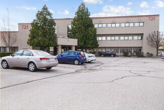 Plus de détails pour 725 Reservoir Ave, Cranston, RI - Bureau à vendre