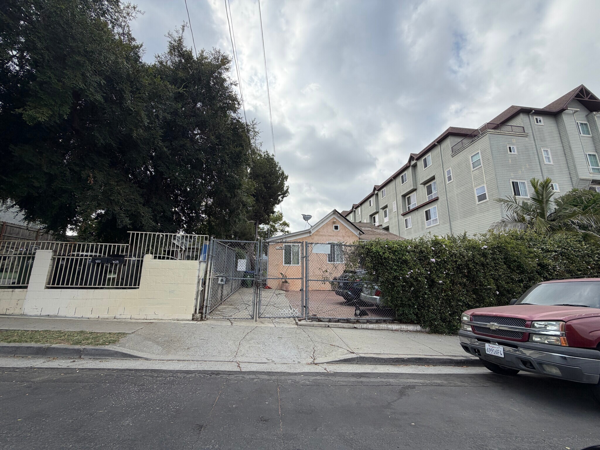 427 N Bixel St, Los Angeles, CA à vendre Photo de l’immeuble– Image 1 sur 21