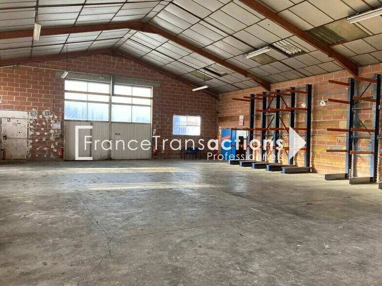 Local commercial dans L'Union à louer - Photo de l’immeuble – Image 3 sur 10